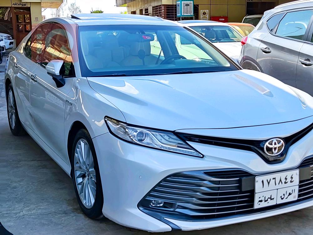 تۆیۆتا کامری